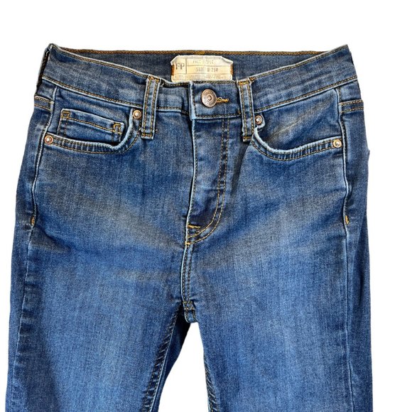 Free People Womens Size 25R Medium Wash Distressed Open Knee Skinny Jeans Denim - Picture 2 of 12